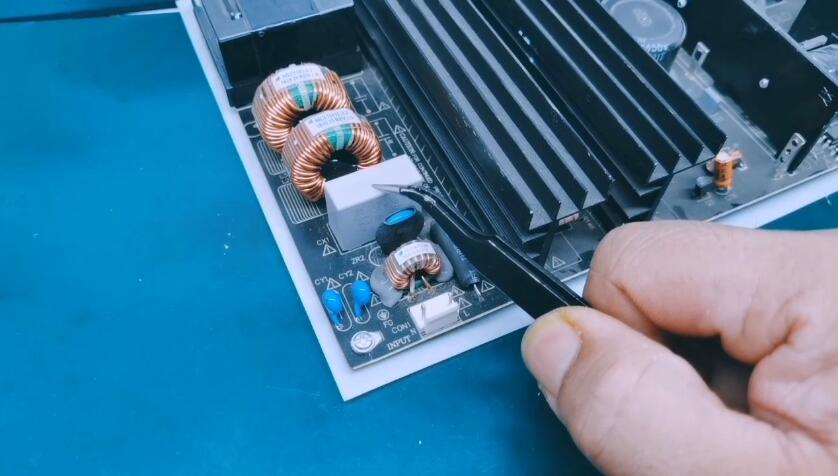 導致Y電容器發熱的原因有哪些？